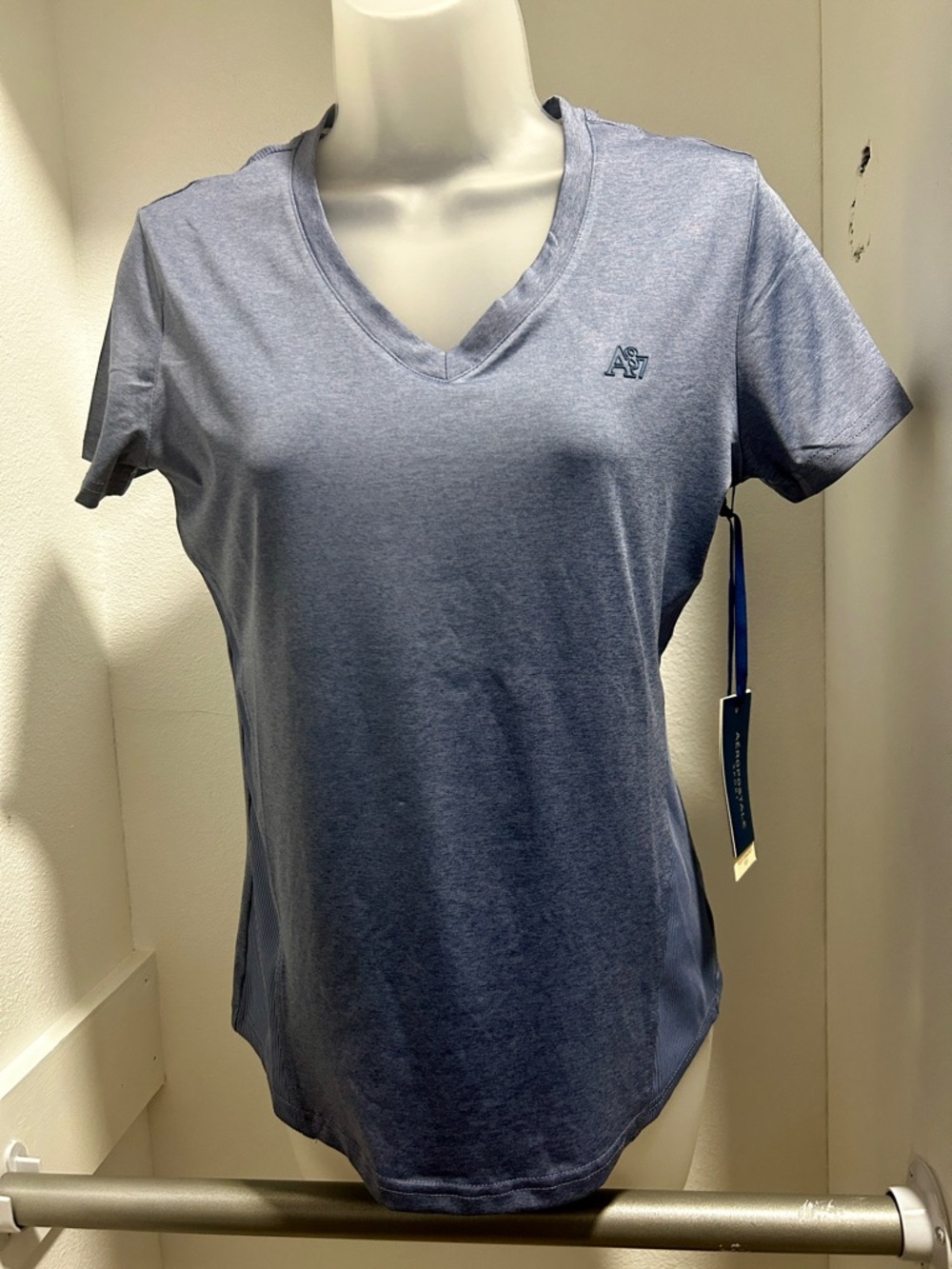 Aeropostale Blue V-neck short sleeve T-shirt